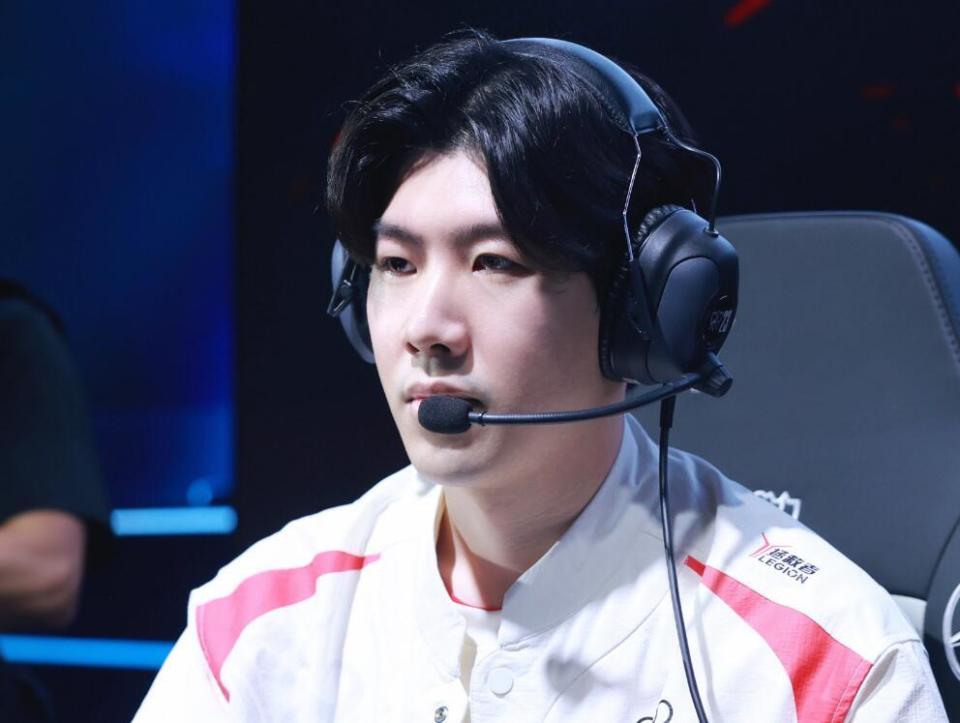 哥站涅曼逆 哥站涅曼逆