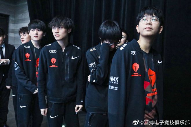 的比赛中 的比赛中