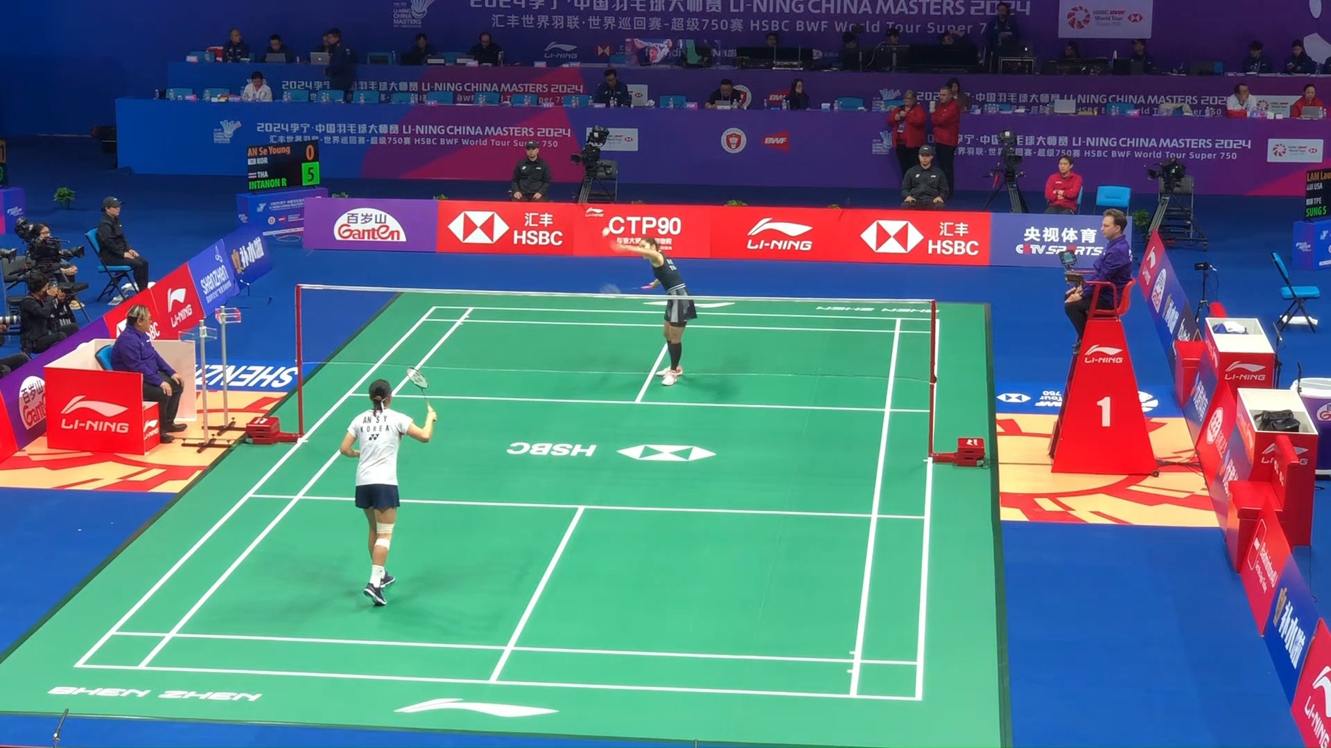 精准的头球 精准的头球