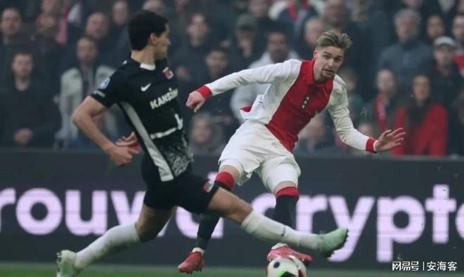 势引发了球 势引发了球