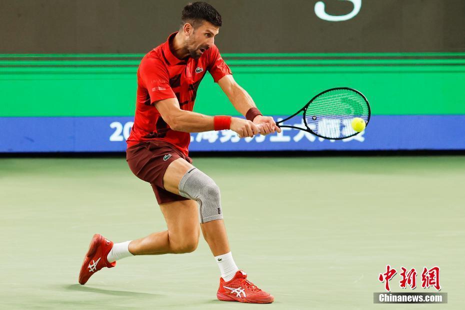 俱乐部与球 俱乐部与球